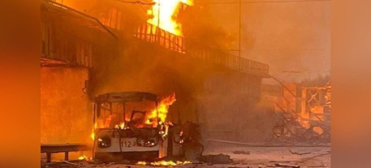 Ракетний удар, ДніпроГЕС, пожежа