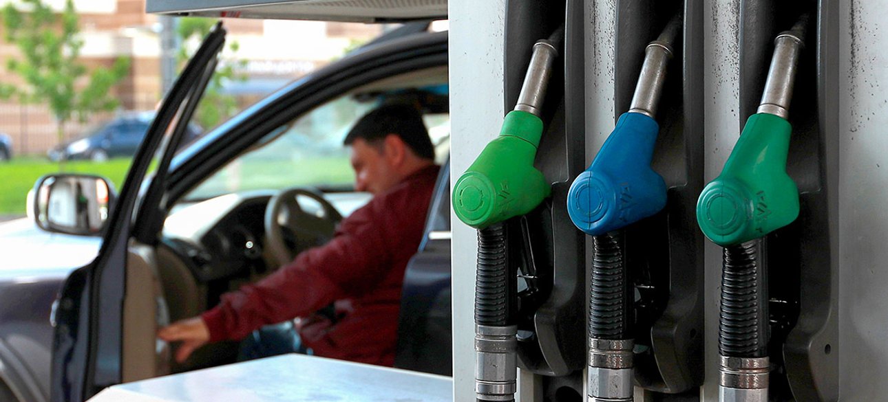 бензин, АЗС