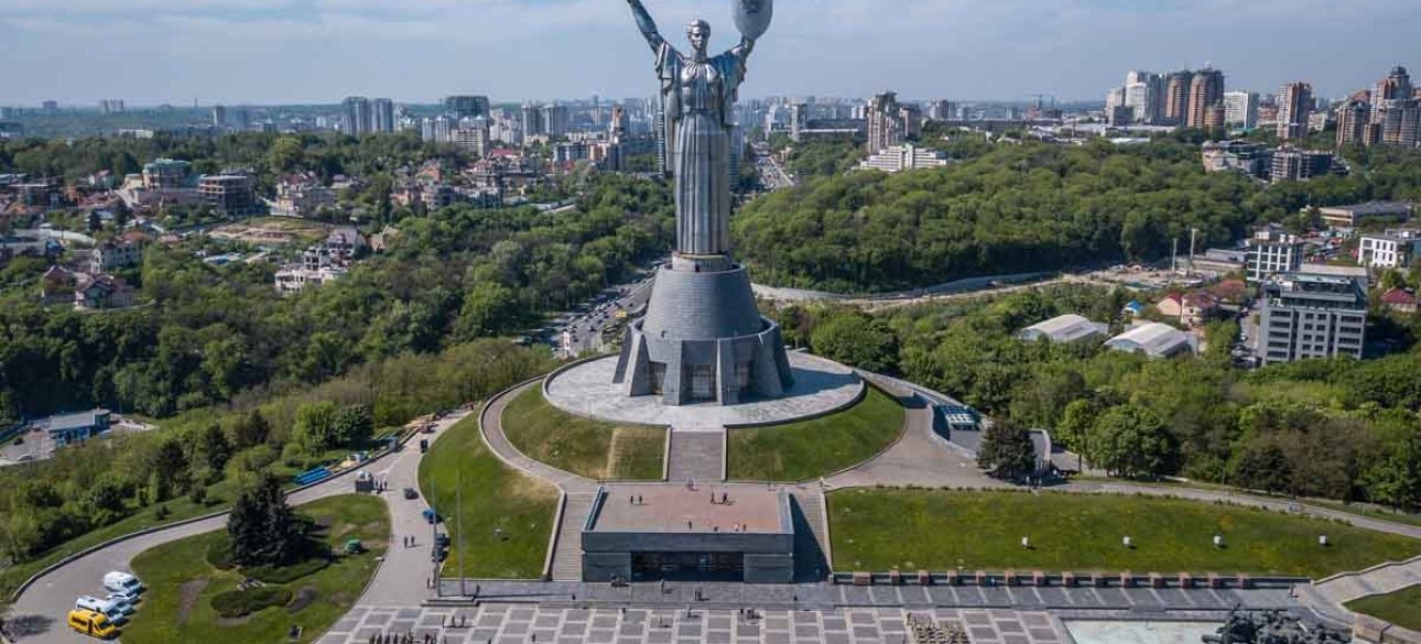 Родина-мать, статуя, Киев