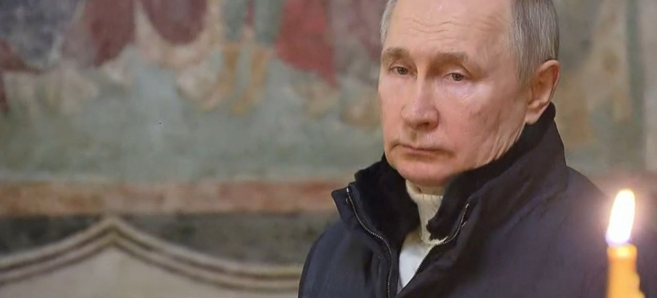 Путин, церковь, свеча