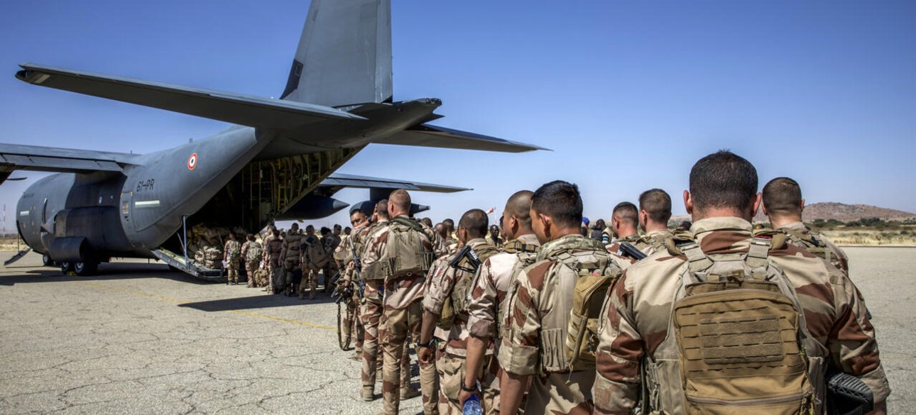 почему французы уходят из Африки