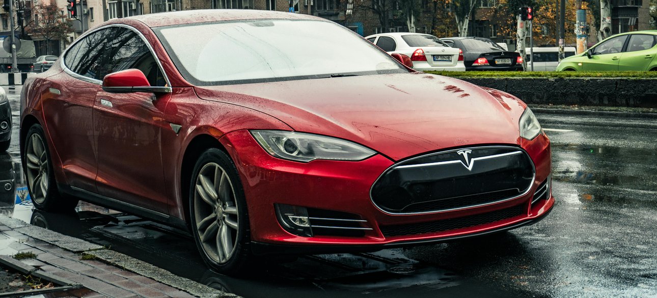 податок на авто, податок на розкіш, податки