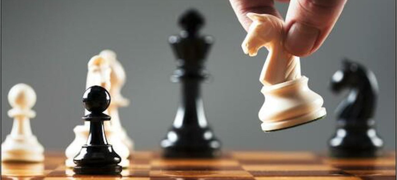 Шахи Шахова партія — хід конем