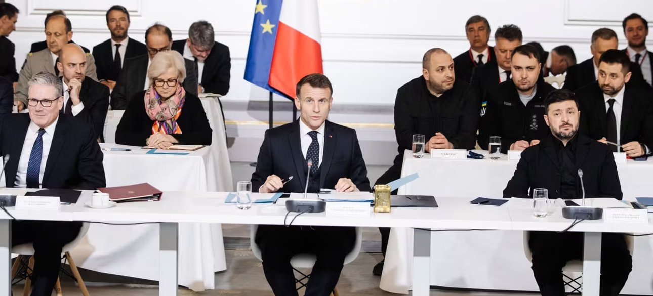 Підписання документів на Паризькому саміті