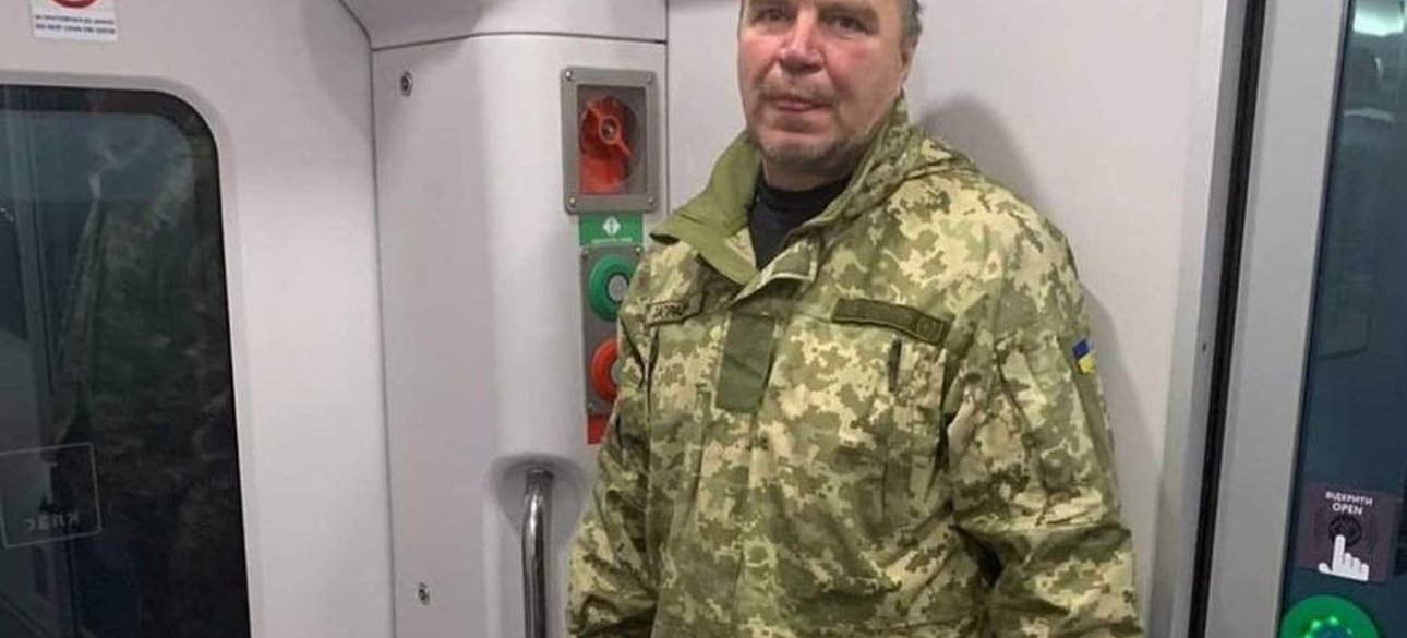 український військовий, зсу, запах, уз, укрзалізниця