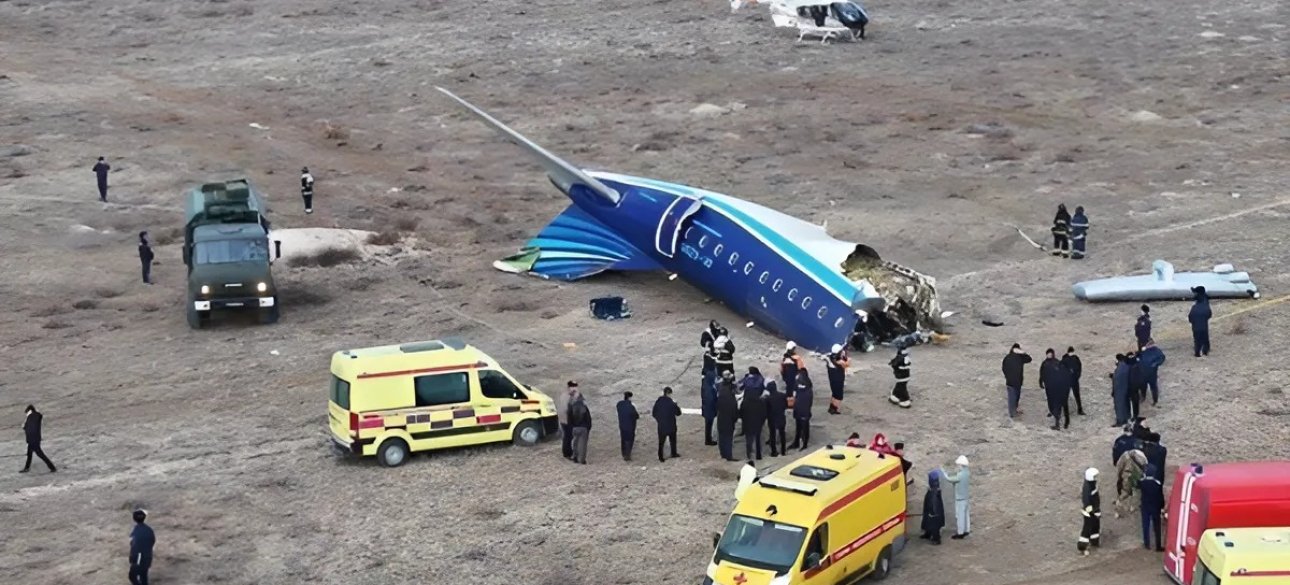 Incydent z samolotem Azerbejdżańskim Embraer-190 wygląda bardziej w ramach rąk r...