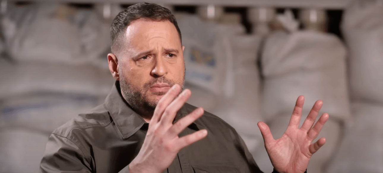 Магія замість розуму: чому в скандалі з Єрмаком справа не в ньому, а в усій Україні