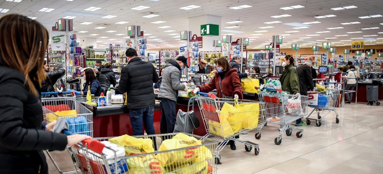 Ukrajinská „válka Sita“ s přeplněnými supermarkety a restauracemi, s ohledem na ...