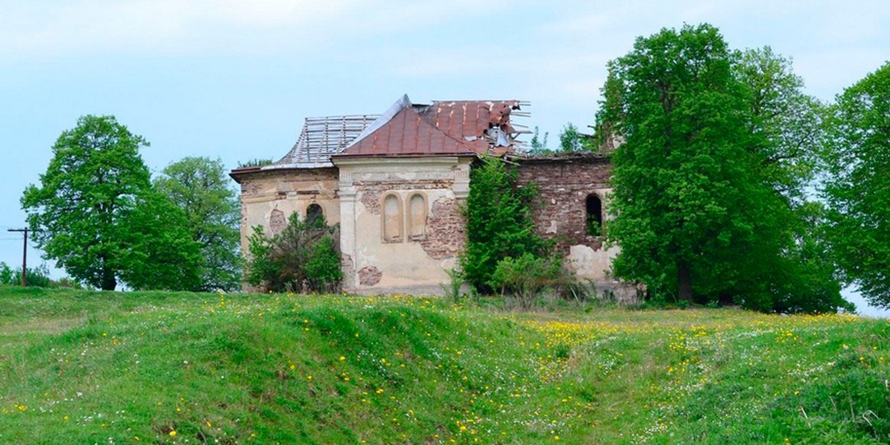 Костел Святого Юзефа в селе Могильница / Фото:templesua.jimdo.com