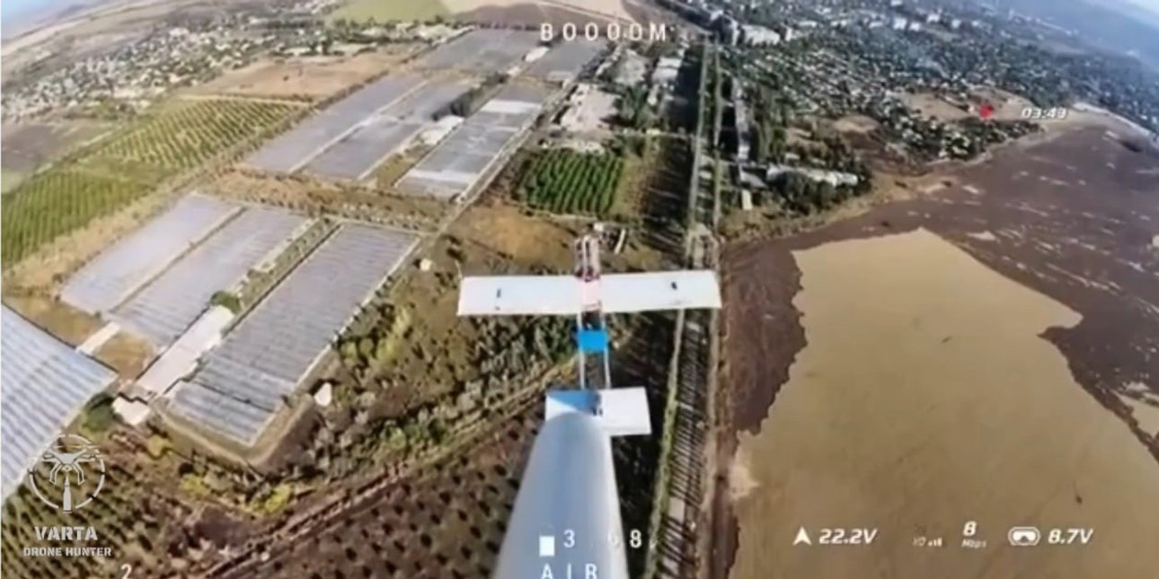 Російський дрон Молния в польоті
