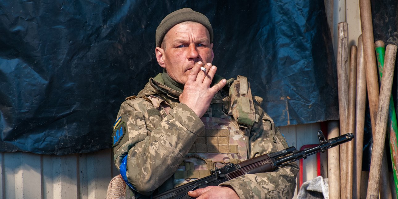 український солдат, боєць зсу, солдат у харкові