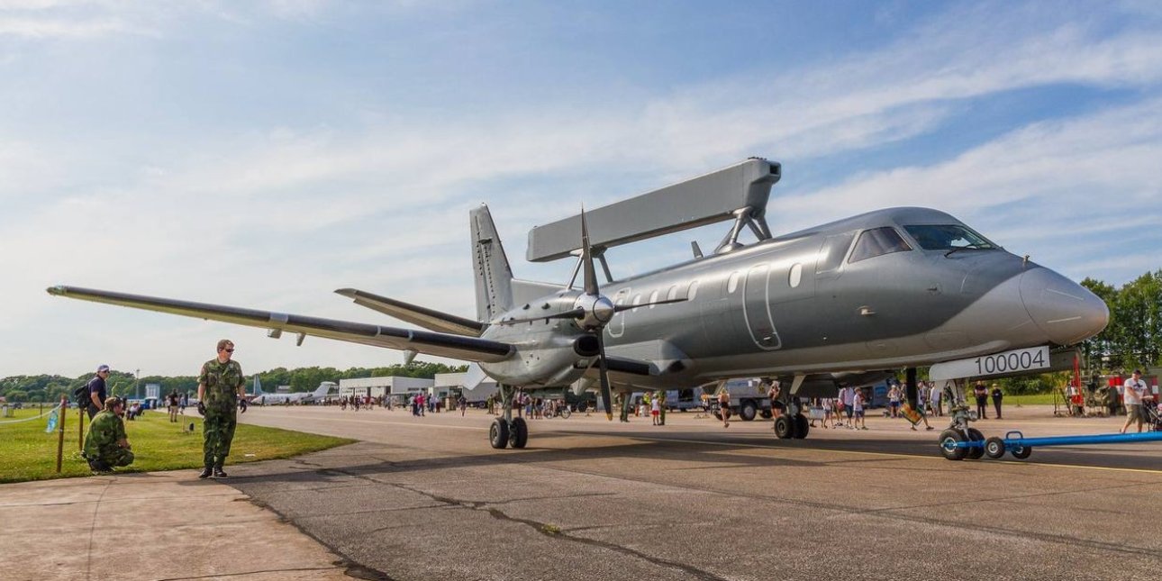 Шведський літак дальнього радіолокаційного виявлення ASC 890