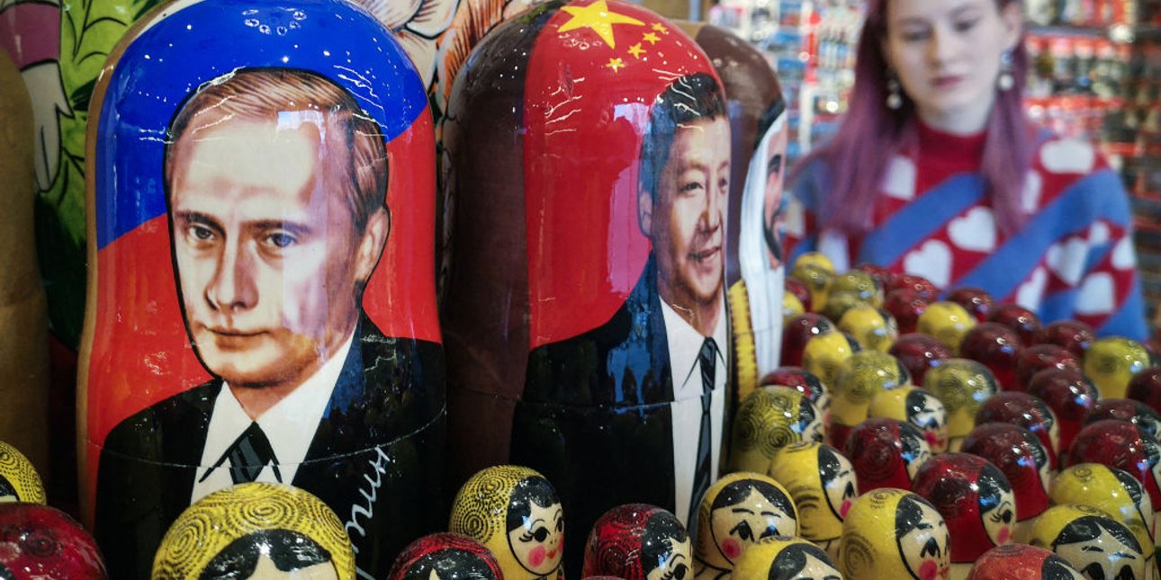 си цзиньпин, путин, матрешки