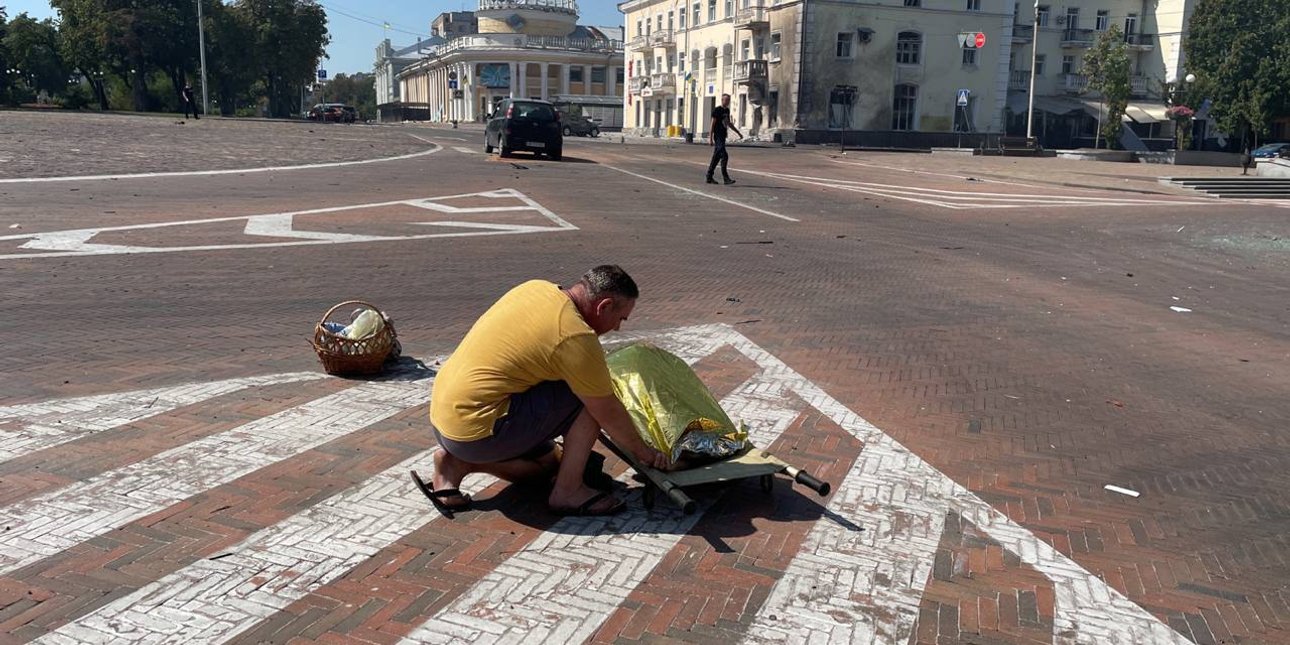 Чернигов, ракета, драмтеатр