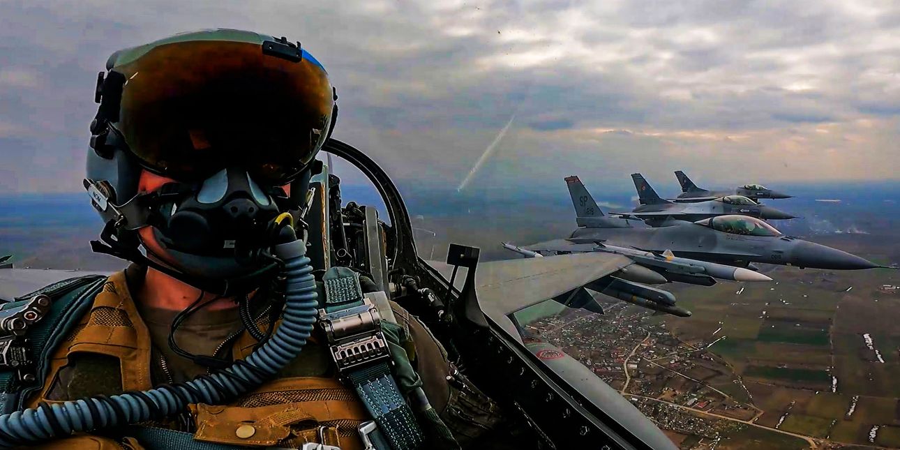 F-16