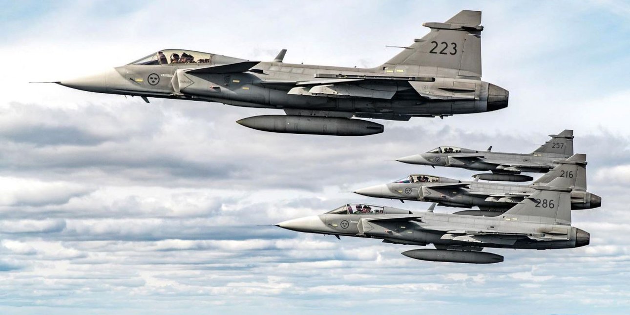 Шведские истребители Gripen