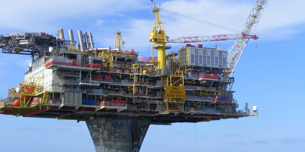 нефтяная вышка, нефтяная экономика, экономика рф