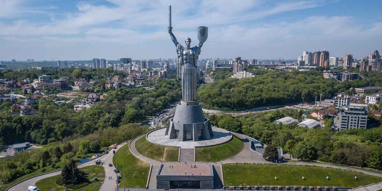 Батьківщина-мати, статуя, Київ
