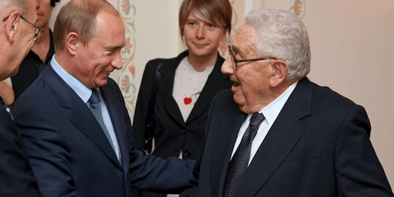 Рукопожатие Путина и Киссинджера