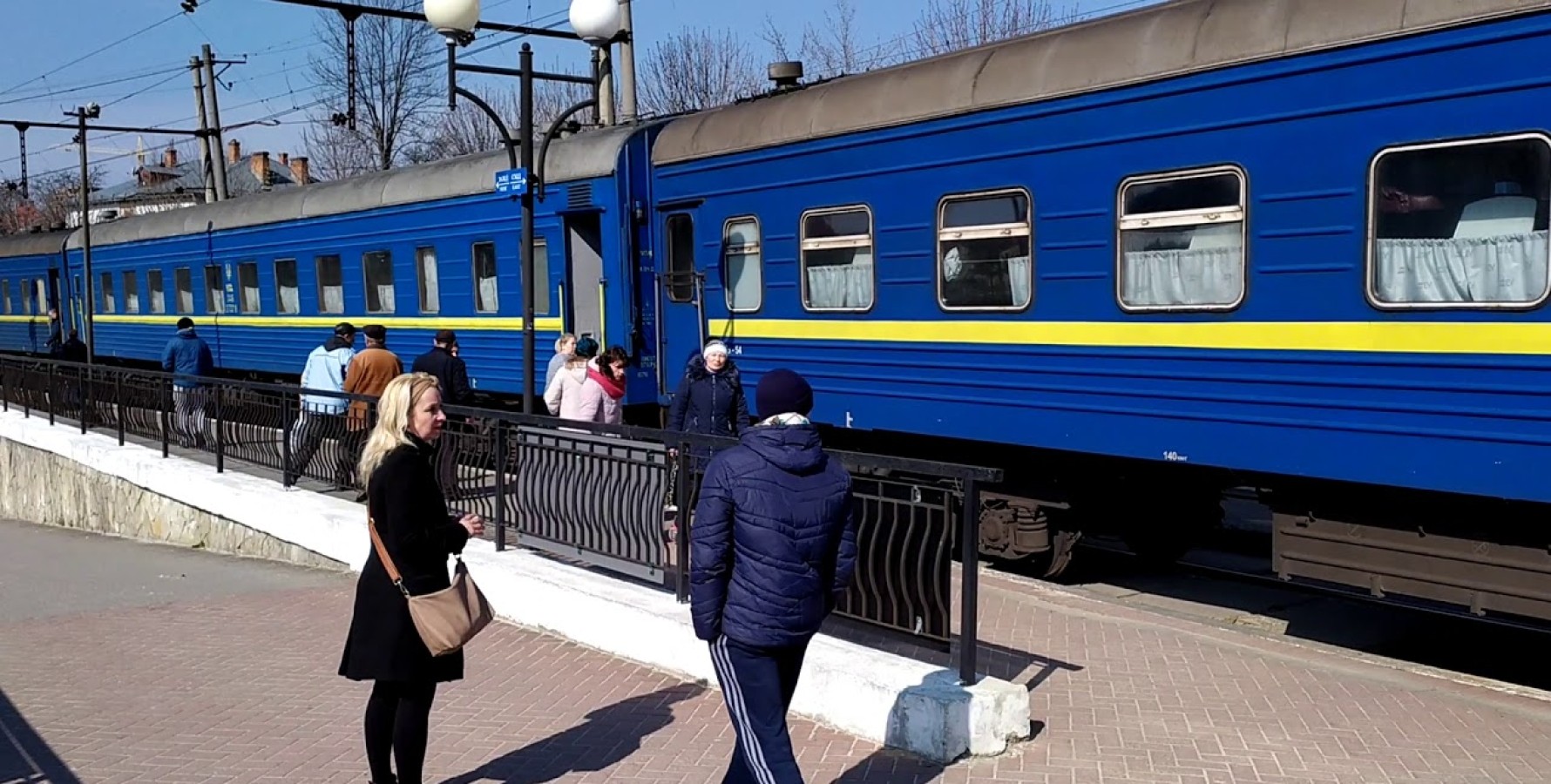 Фото проводника пассажирского вагона