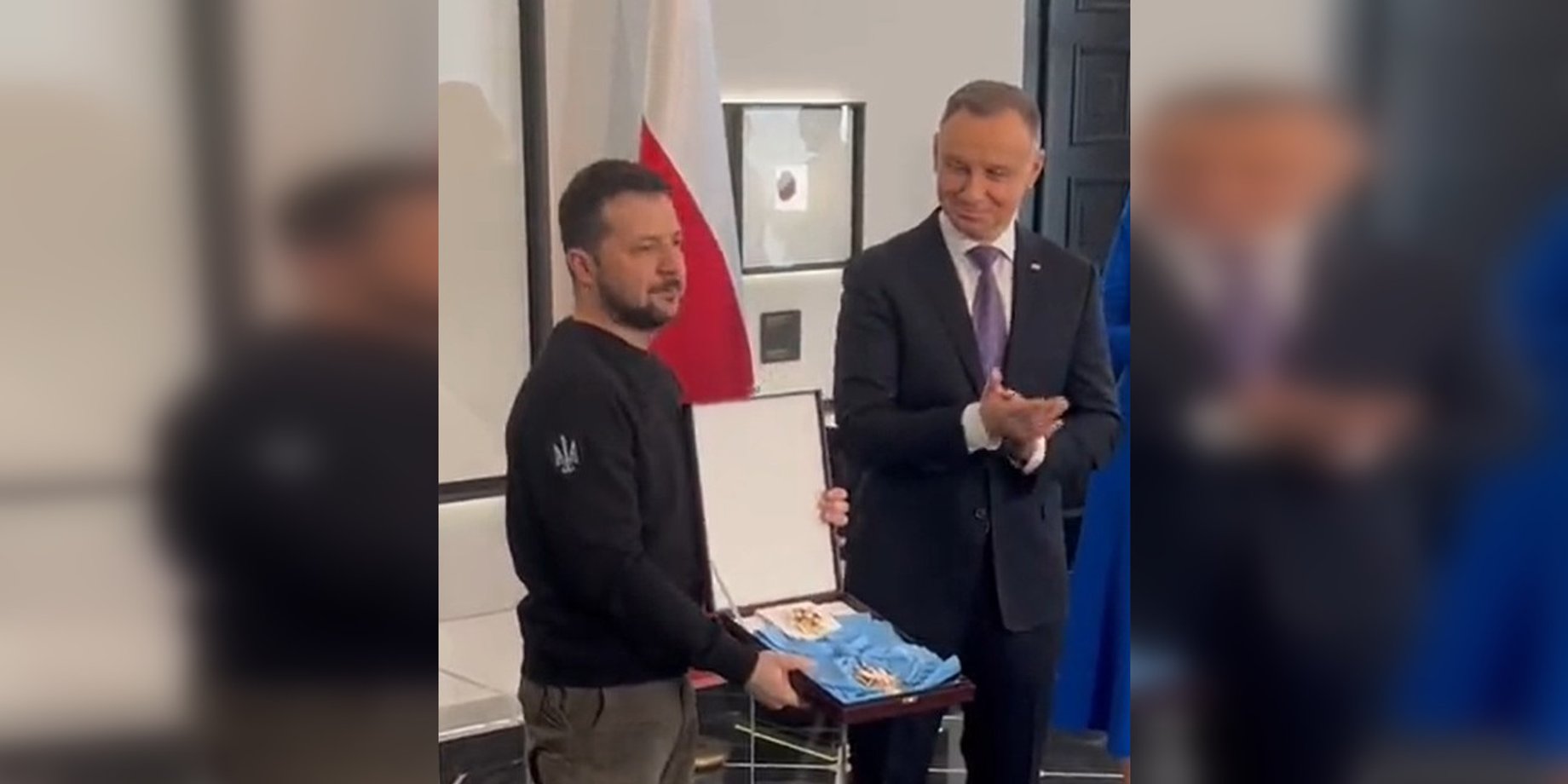 Троє президентів України підтримали Зеленського після позбавлення ордена Польщею