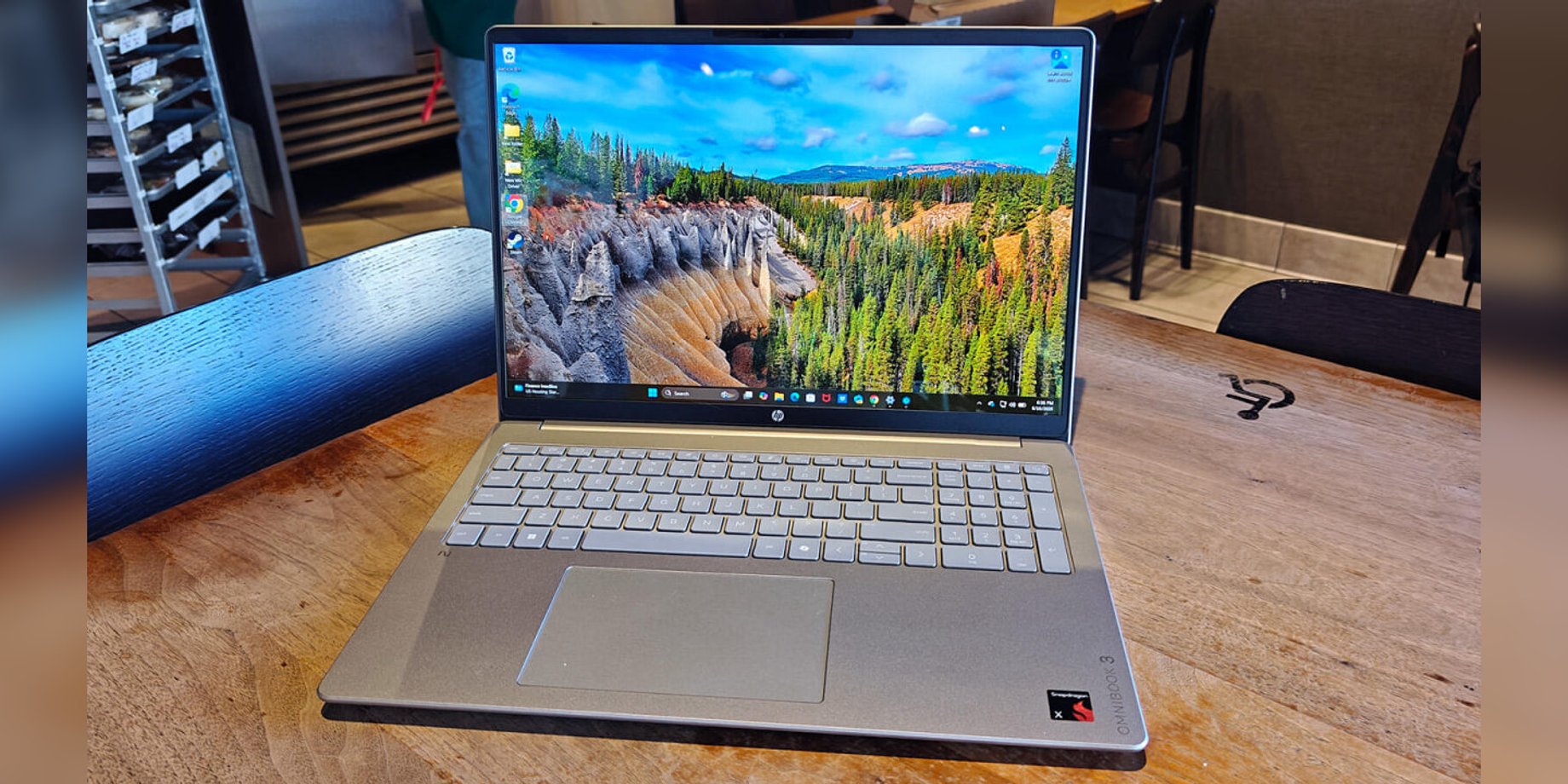Бюджетний ноутбук HP OmniBook 3 — альтернатива MacBook Neo