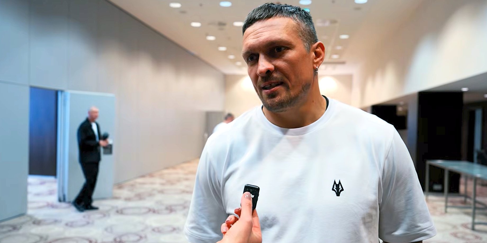 За мене проголосувало б більше: Усик оцінив свої шанси на виборах президента України