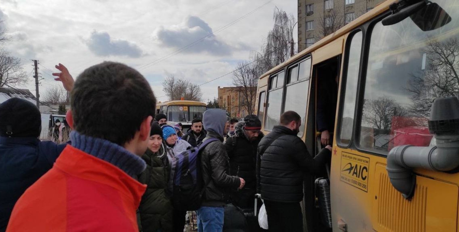 Новости сумы. Эвакуация. Люди в автобусе. Автобус. Автобус Львов.