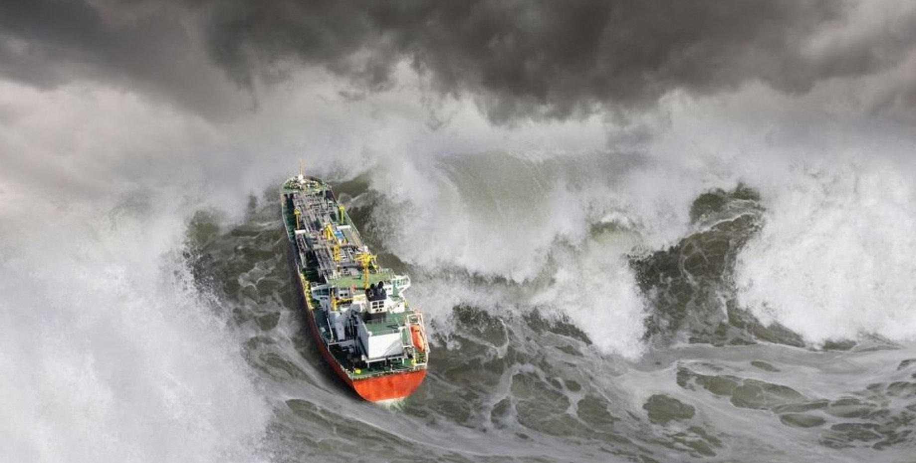 Shipping storm. Блуждающие волны в Бермудском треугольнике. Солитон волна убийца. Блуждающие волны убийцы. Волны убийцы.