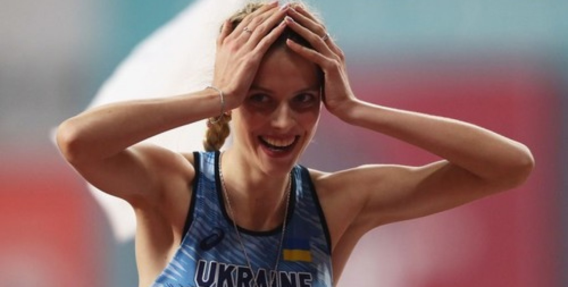 Украинка могучих. Европейские игры 2023. Украинка могучих. Украинка могучих. Волосы флаг украины.