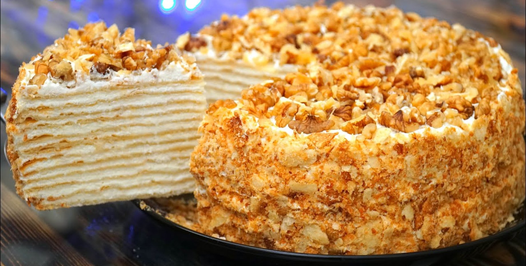 торт наполеон. наполеон ириска. наполеон с малиновой прослойкой. кулинарим с таней торт наполеон. рецепт теста на наполеон на маргарине.