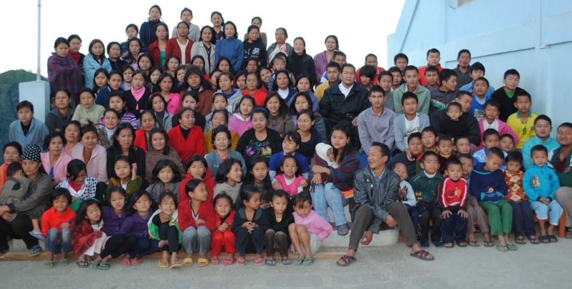 Самый многодетный отец в мире. Самый многодетный отец в мире. Семья шишкиных 20 детей. Самый многодетный отец. Самый многодетный китаец.