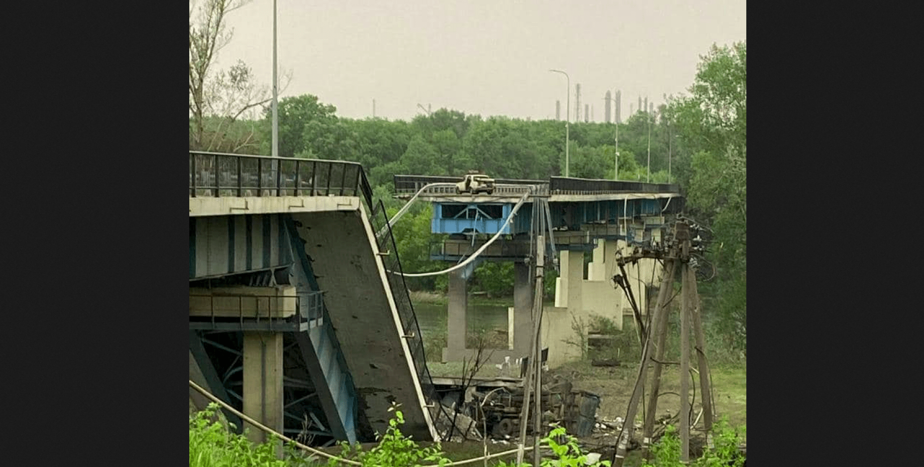 Подрыв моста сейм. Разрушенный мост. Мост через реку. Подрыв моста в мелитополе. Подрыв моста сейм.