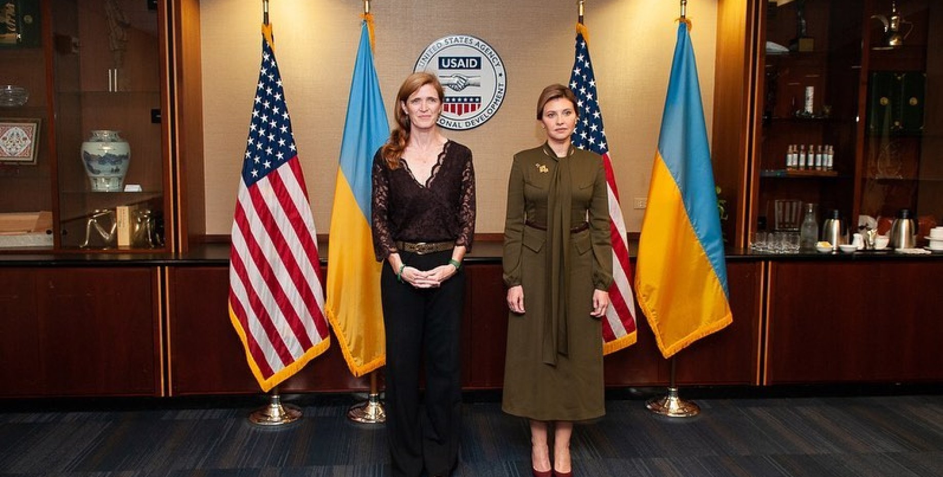 Приезд в сша. Первая леди США. Встреча первых леди Украины и США.