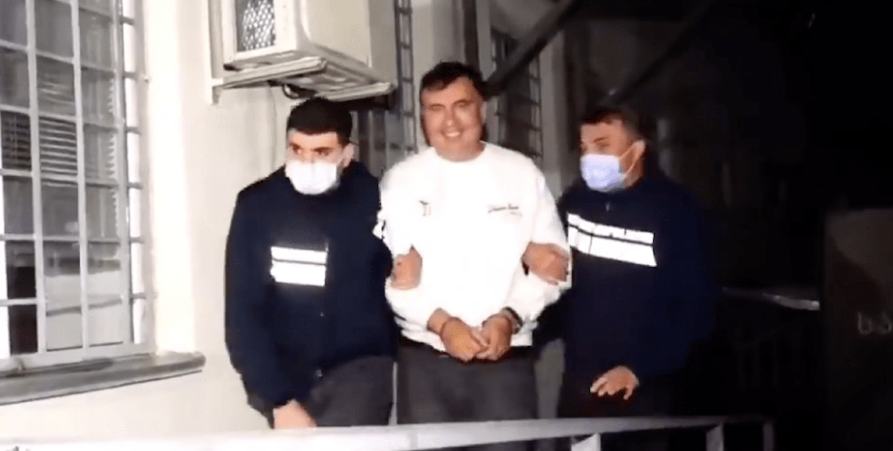Голод кадров в мвд. Саакашвили в тюрьме Грузии. Саакашвили сейчас в тюрьме.
