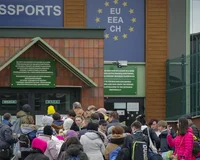 ЕС не может депортировать украинцев из-за призывного возраста и национальности, — Чернев