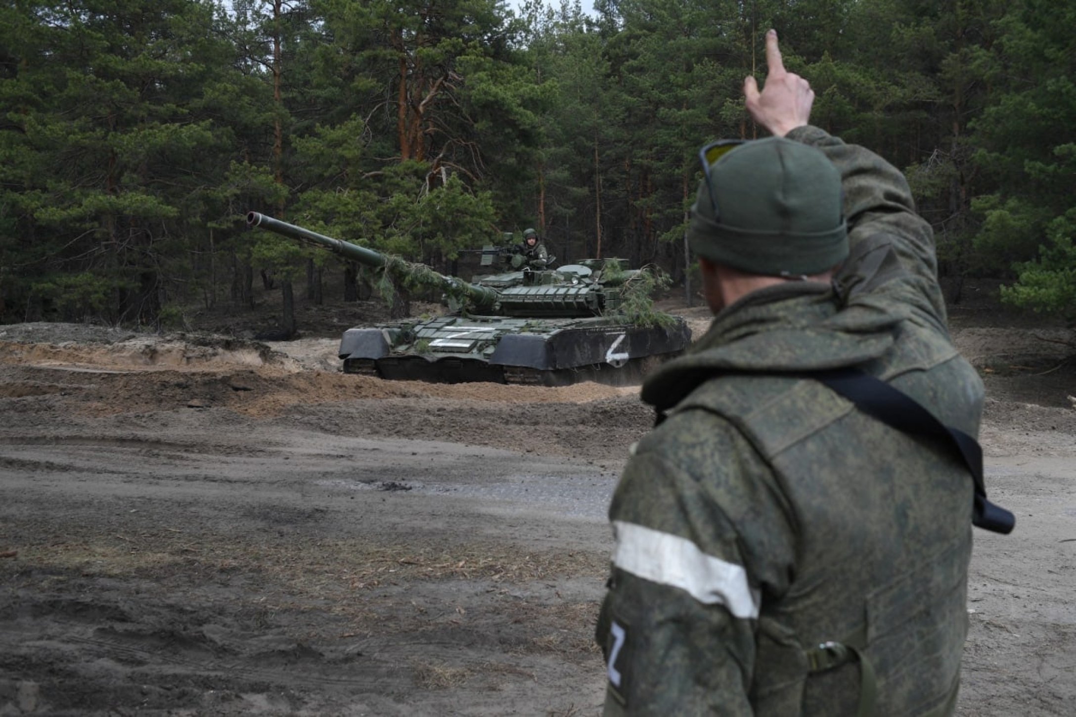 Сводки с фронта украины последние минобороны. Военные действия. Российские военные. Российская армия.