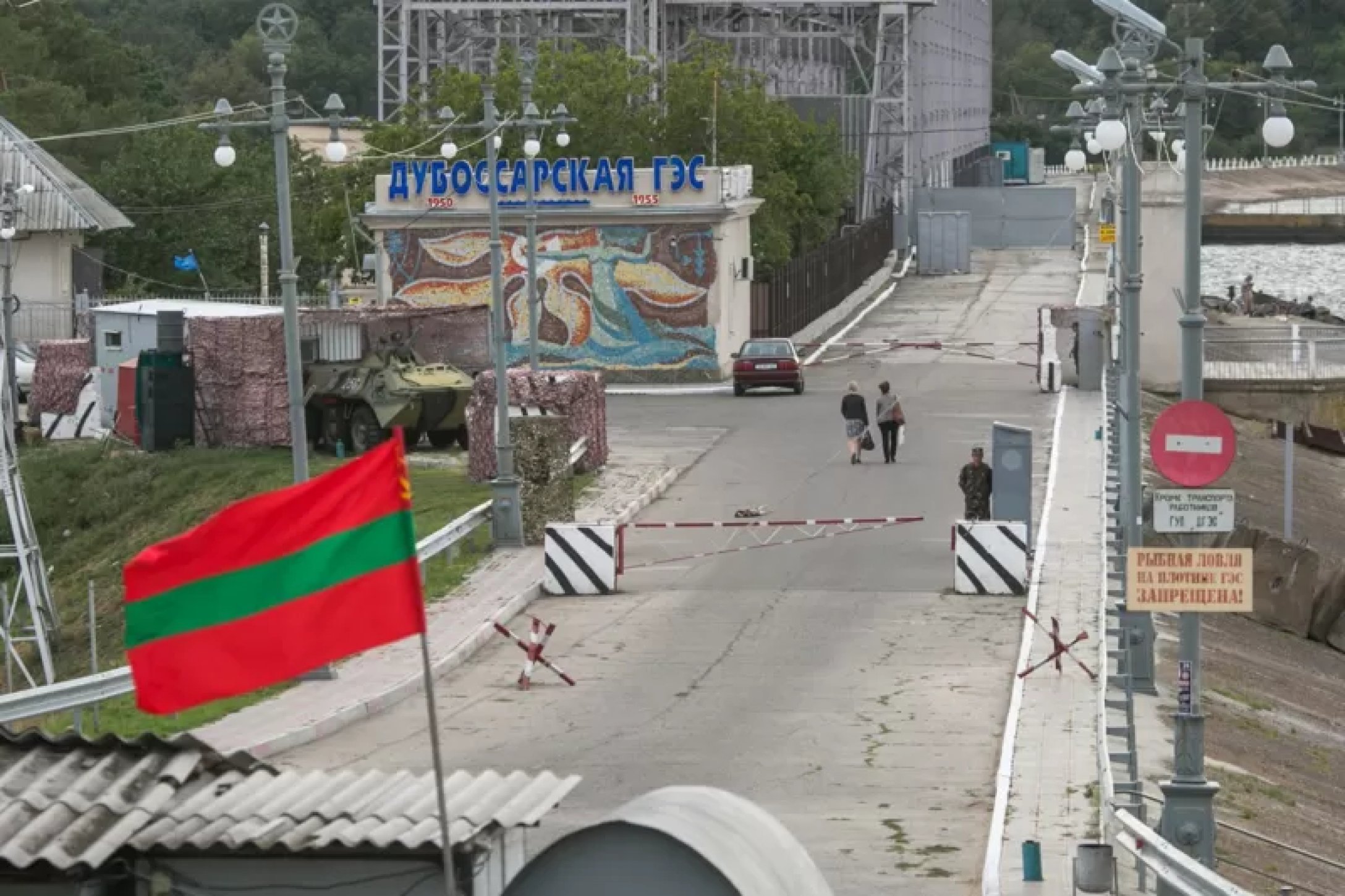 блокпост. блокпост западный. блокпост бетонные блоки. блокпост саратов астраханская. блокпост западный.