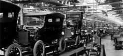 Революция в автопроизводстве: 112 лет назад Ford запустил первый в мире конвейер (фото)
