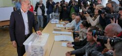 Противник помощи Украине и санкций против РФ: на выборах в Болгарии лидирует партия Радева