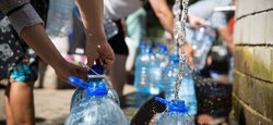 Вода по графику и проблемы с канализацией: к чему готовиться украинцам, если РФ ударит по водоканалам
