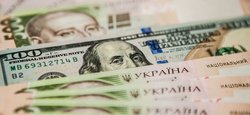 Куда летит гривна: стоит ли паниковать из-за рекордного подорожания доллара