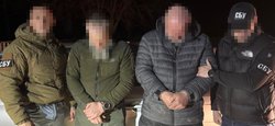 Подделывали документы и помогали сбежать: СБУ разоблачила 13 схем уклонения от мобилизации