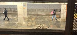 В киевском метро обвалился потолок на станциях "Теремки" и "Черниговская": в чем причина (фото)