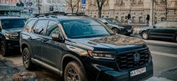 В Україні з'явився брутальний сімейний кросовер Honda для бездоріжжя (фото)