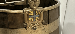 Ведро с Буддой в захоронении викингов: каким образом этот артефакт туда попал (фото)
