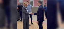 После волны критики: Лубинец объяснил, кто обнимается на видео встречи с омбудсменом РФ