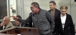 "Ты — цирковой клоун": соратники Тимошенко пытались сорвать заседание суда по ее делу (видео)