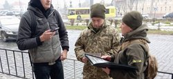 У Вінниці створили мобільні групи оповіщення: ОСББ та ТЦК вручатимуть повістки в квартирах