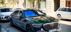 Один із 50: у Києві помітили лімітований розкішний Maybach V12 за 20 мільйонів (фото)